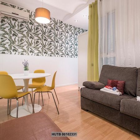 Alcam Montjuic Apartment Barcelona Luaran gambar